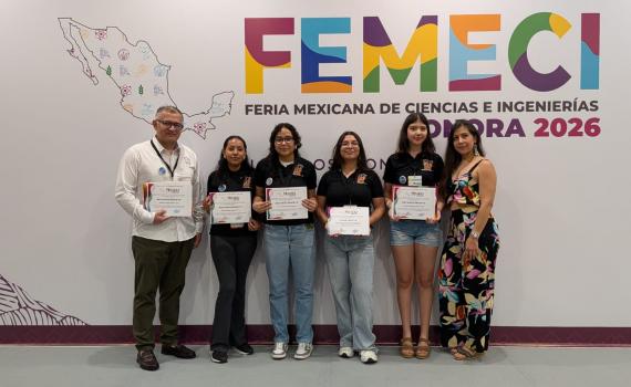 Logran alumnas de la Preparatoria 13 segundo lugar en la Feria Mexicana de Ciencias e Ingenierías, celebrada en Sonora