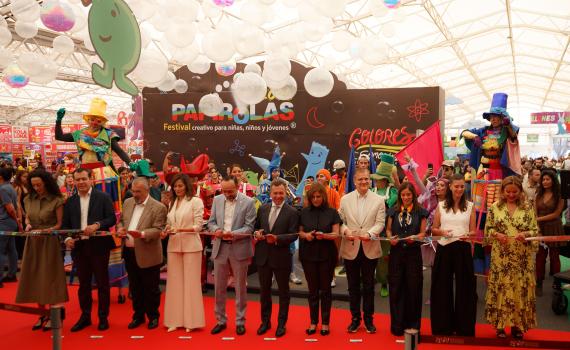 Inicia una fiesta de colores y luz, en el festival Papirolas 2026